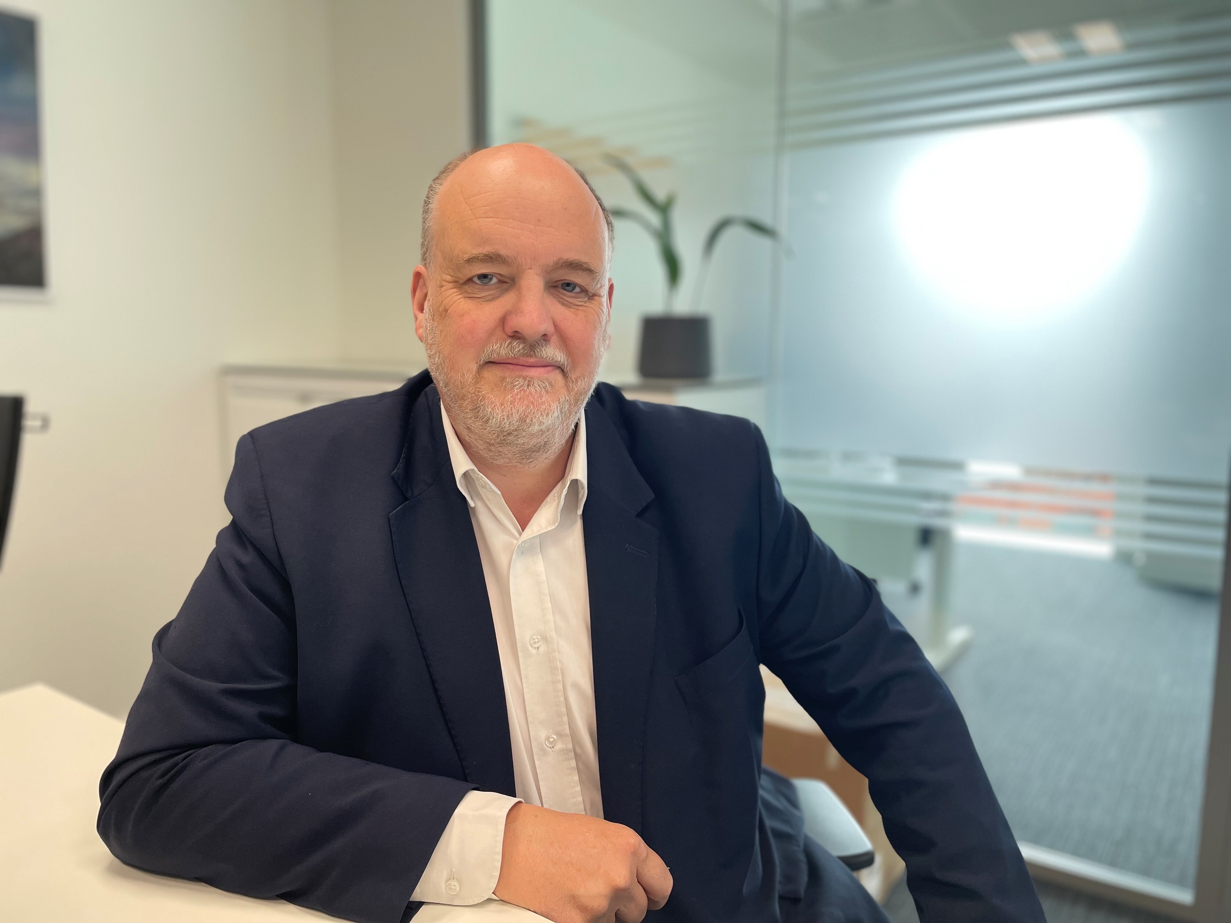 Hugh Yendole, Project Director