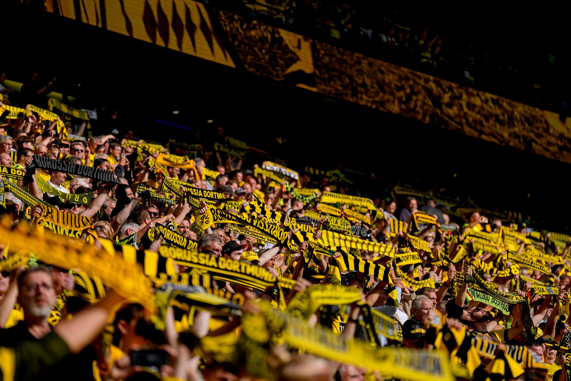 SIGNAL IDUNA PARK - Fans on Match Day