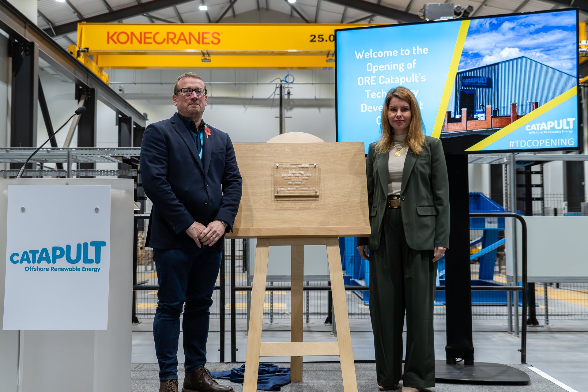 Steve Foxley, ORE Catapult Chief Executive pictured with North East Mayor Kim McGuinness- The TDC launch, Blyth (2)