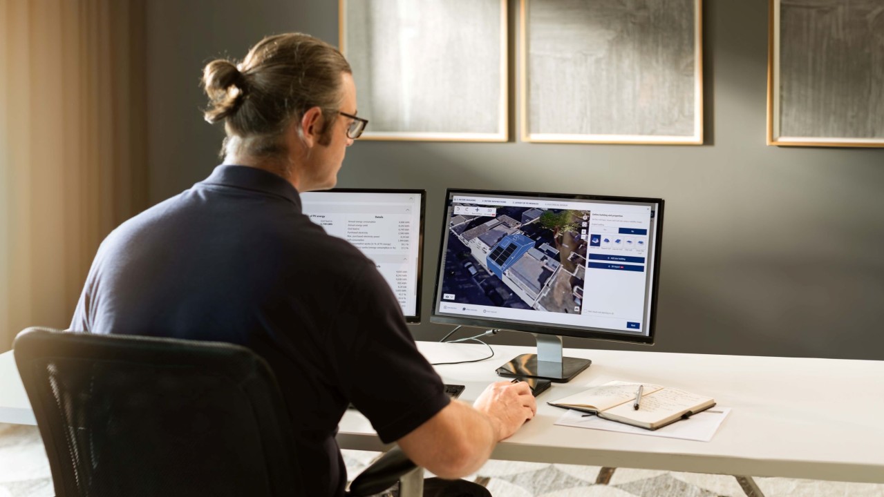 Selecting the right photovoltaic design software image