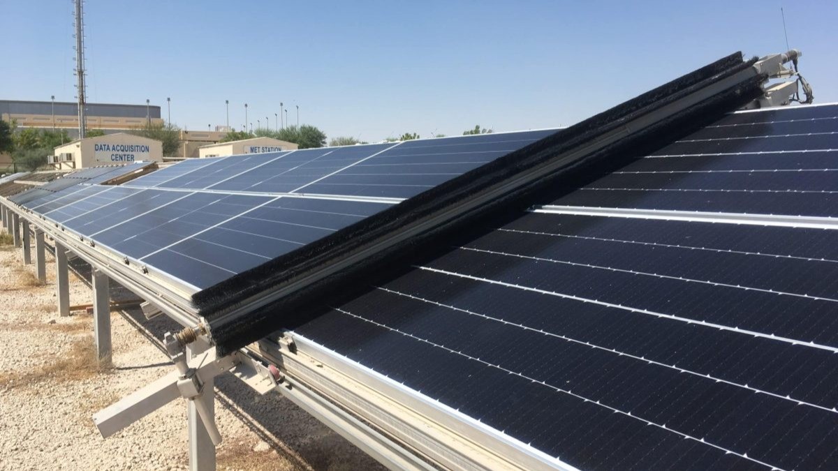 The role of outdoor testing and robotic cleaning to reduce LCoE image