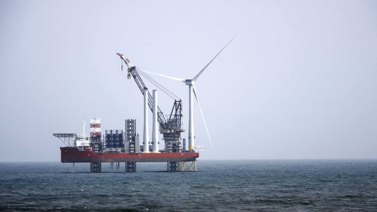 Fueling Offshore Wind’s Future: How Dan-Bunkering is Powering Decarbonization at Sea image