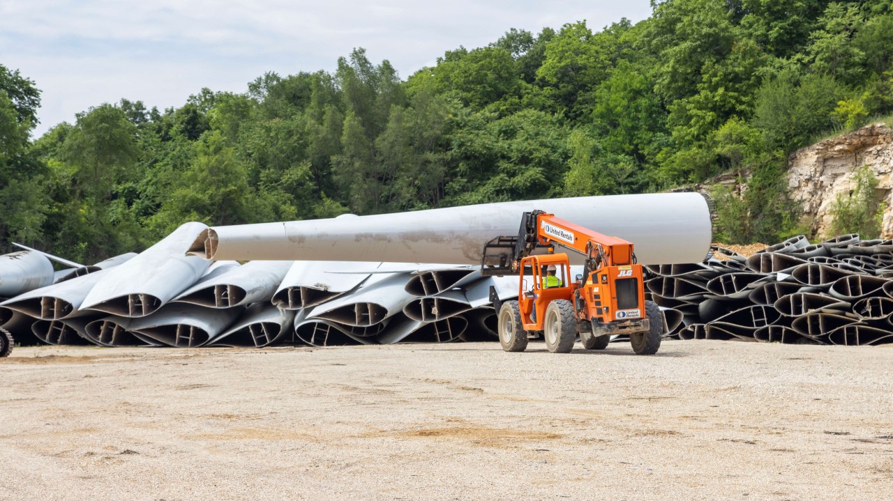 Closing the Loop: How Cement Co-Processing is Solving the Turbine Blade Waste Challenge image