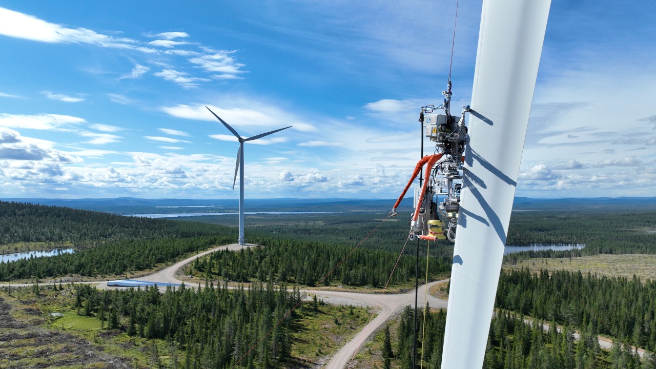 Robots, AI, and the Future of Blade Maintenance: Is Wind Energy Getting Smarter? image