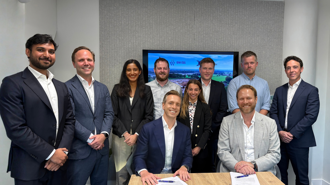 BW ESS and Danske Commodities sign 10-year optimisation agreement for 200 MW / 857 MWh battery in the UK image