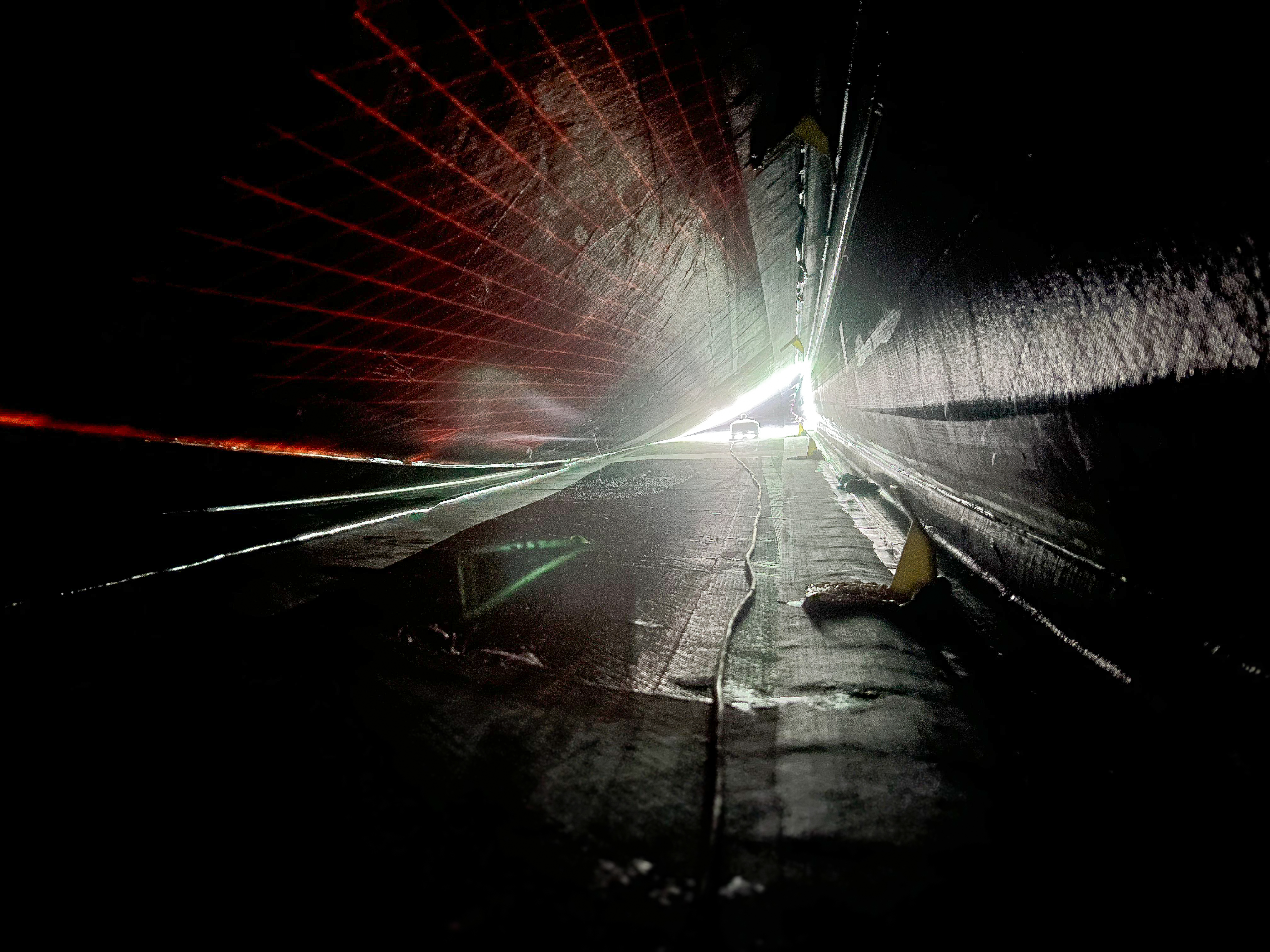 Advancing turbine blade inspection image