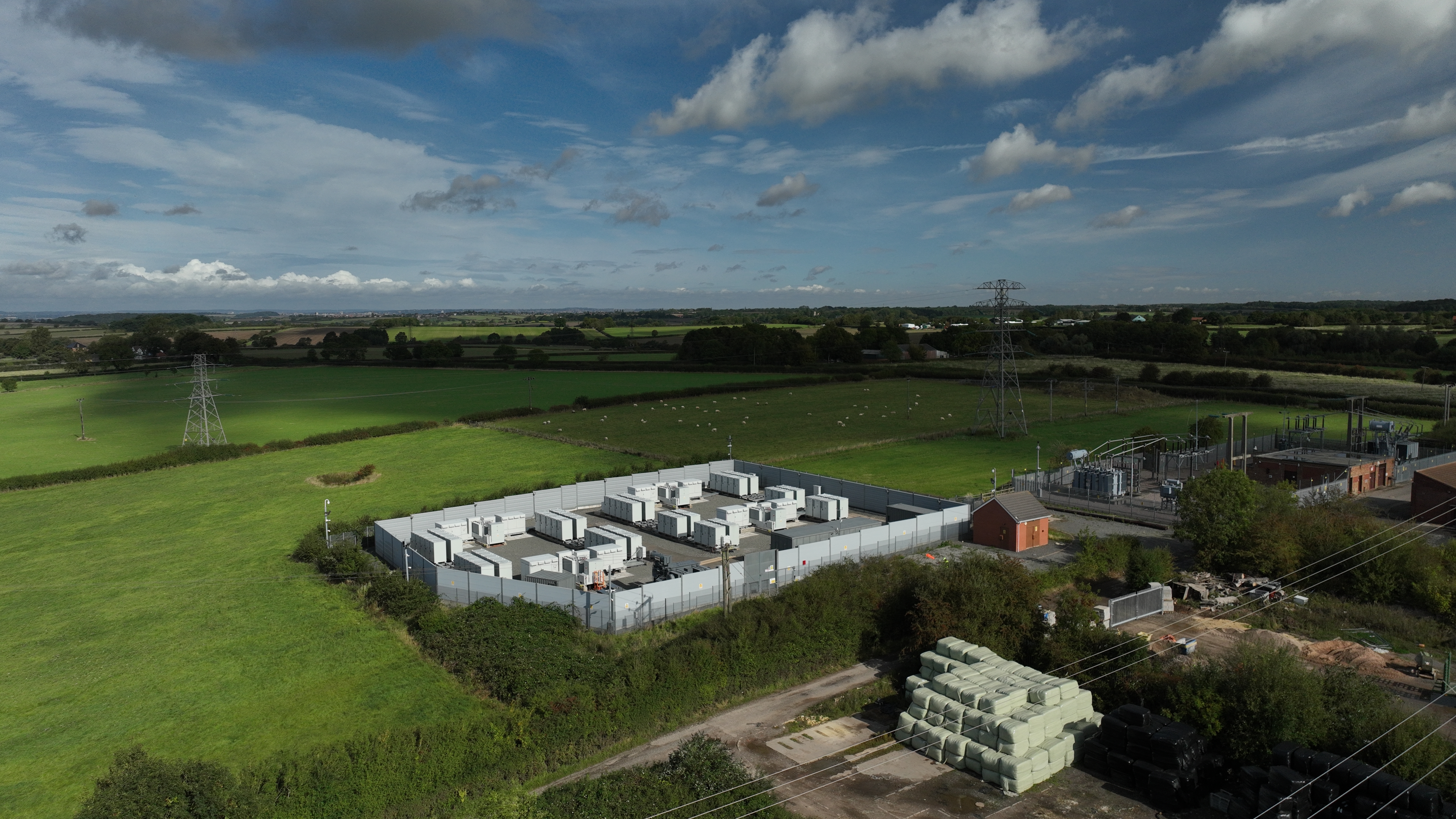 Pulse Clean Energy secures £220 million to accelerate UK battery storage infrastructure development image