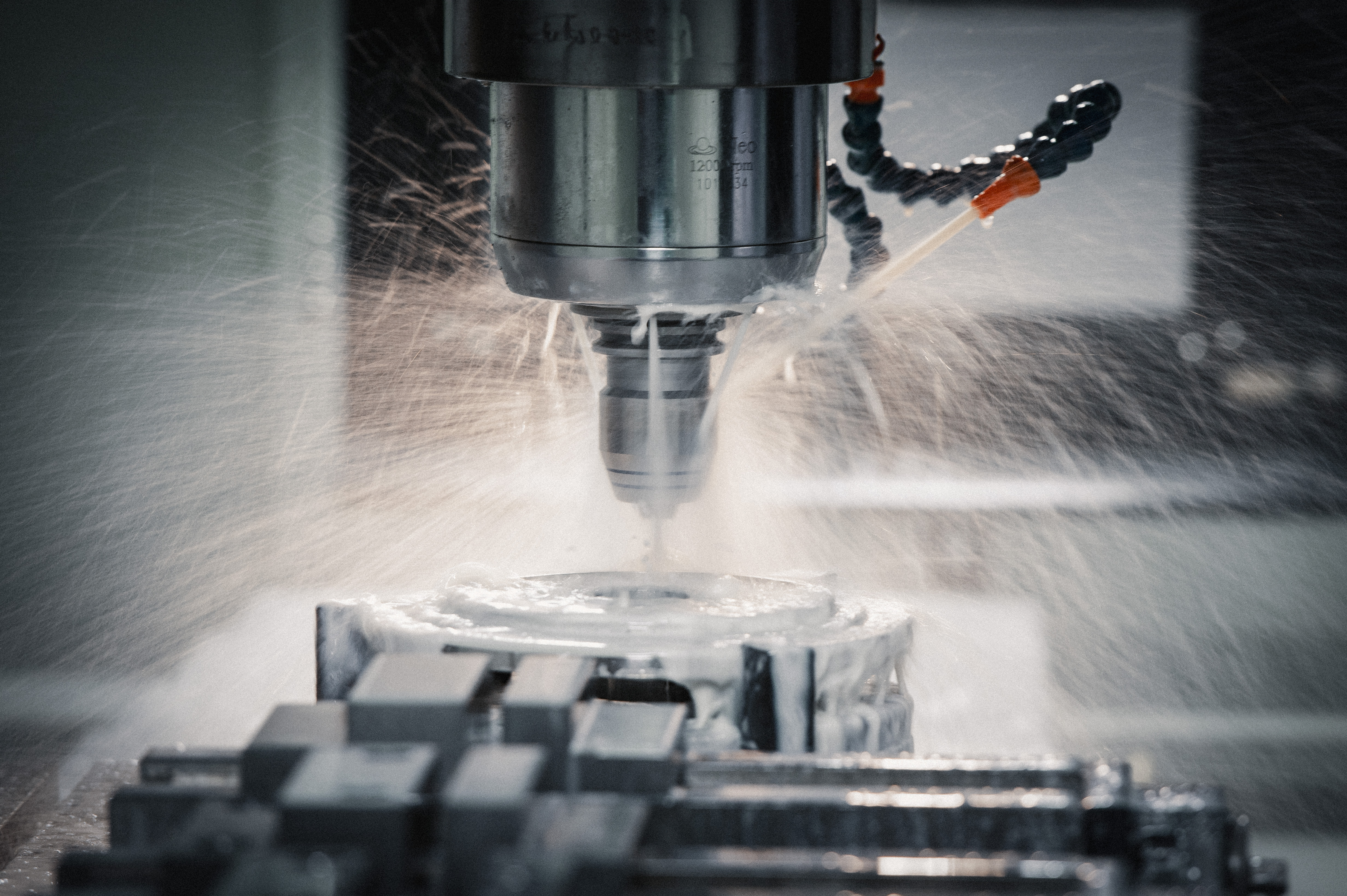Absolute precision in CNC milling thanks to vacuum Lorenz Hoffmann GmbH image