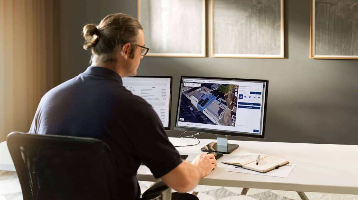 Selecting the right photovoltaic design software image