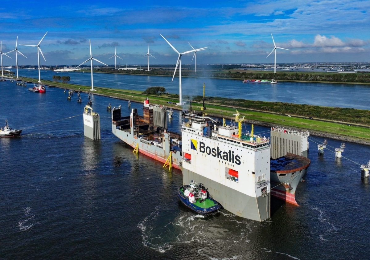 Friday Shipbrokers Fix Chartering Project with Boskalis to Transport Car Carrier to China for Repair image