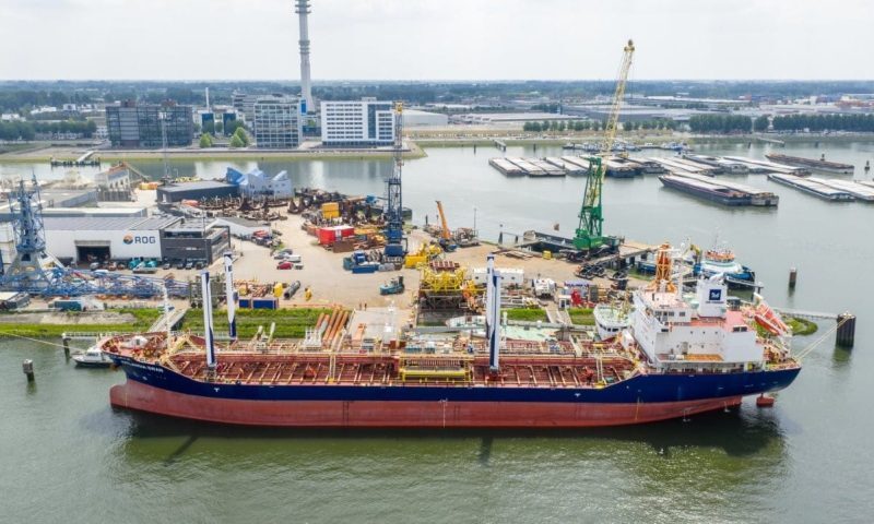 Econowind installs four VentoFoils on tanker M/T JUTLANDIA SWAN image