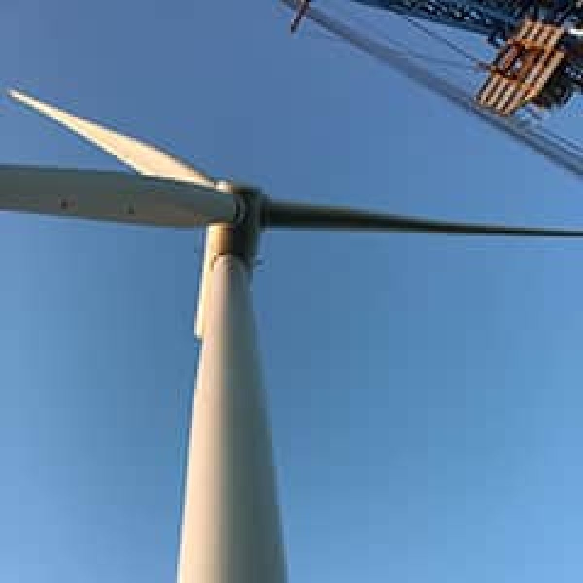 Turbine installation complete on East Anglia ONE offshore windfarm image