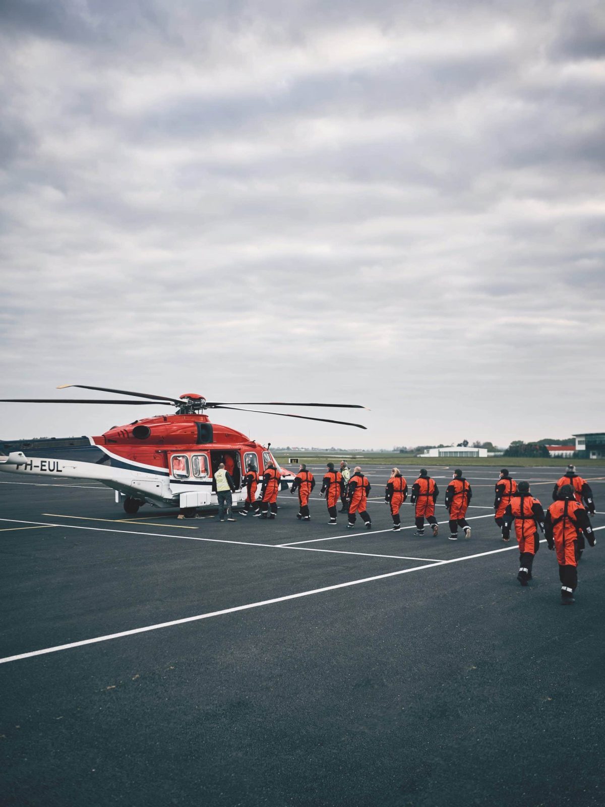 Taking the complexity out of offshore working image