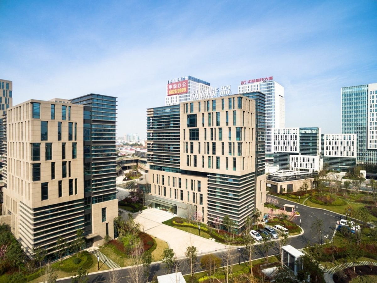 JinkoSolar Ranked as the Most Bankable Solar Module Company in BloombergNEF's 2024 PV Module Bankability Survey image