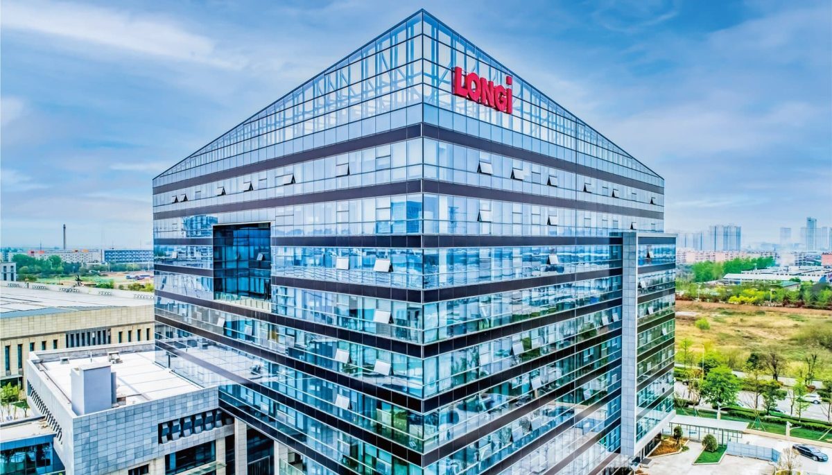 LONGi Records a 44% YoY Increase in Revenue in H1 2022 image