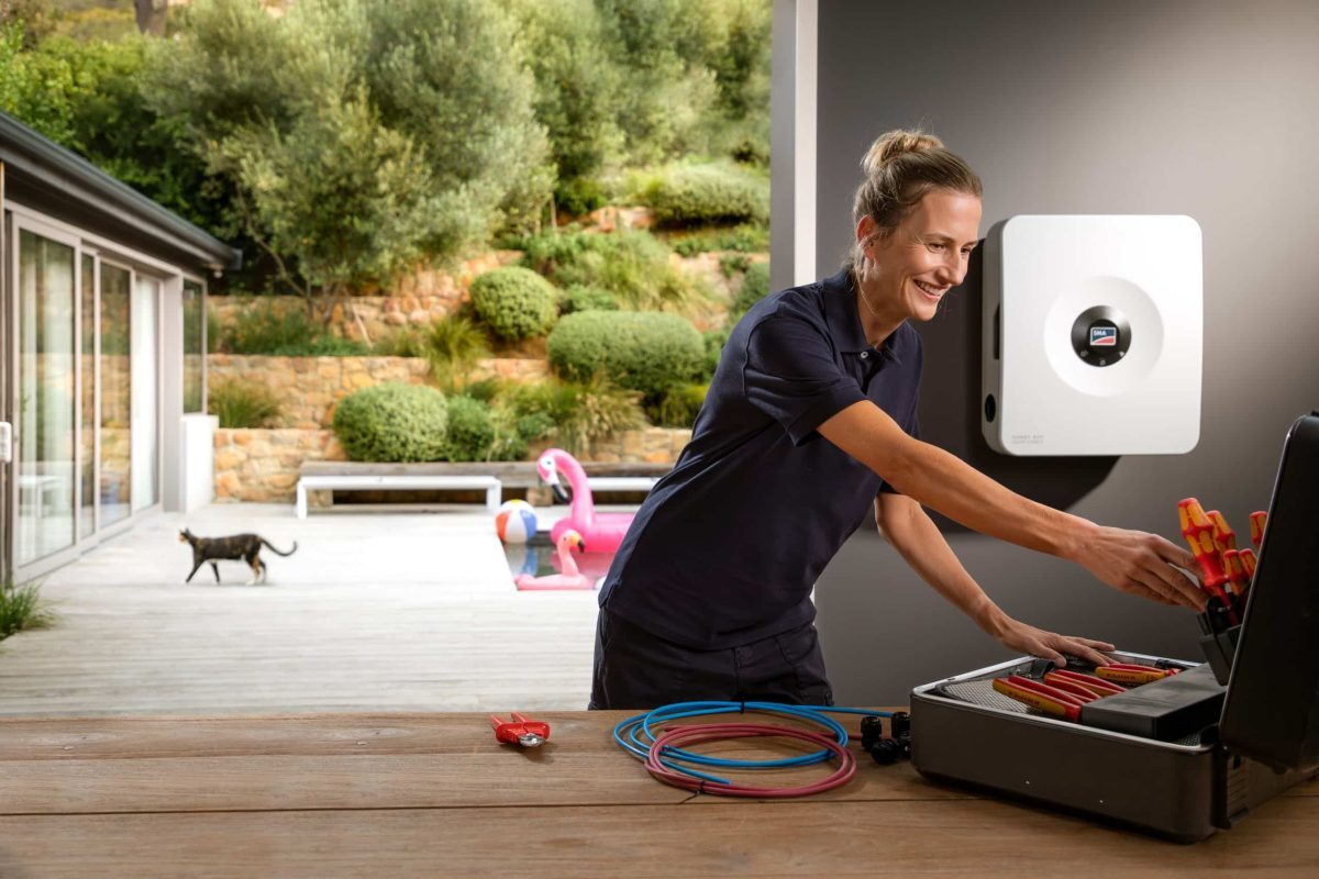 Harnessing the sun to'decrease your carbon footprint image