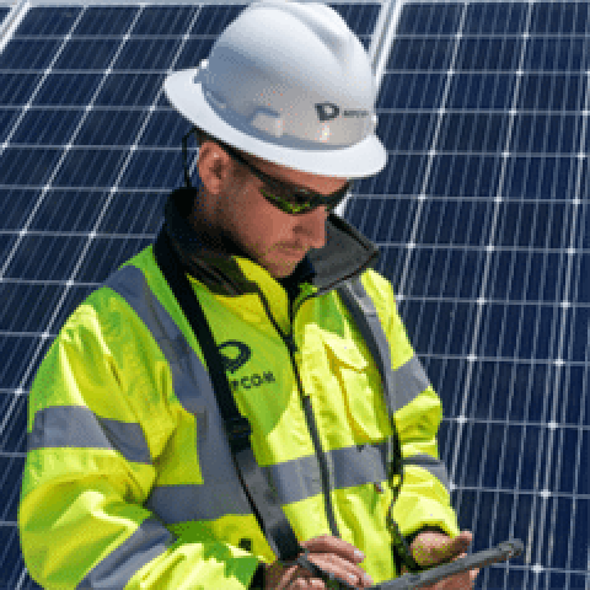 Utility Solar Restoration Partnership Gets Plants Back Online After Extreme Weather image