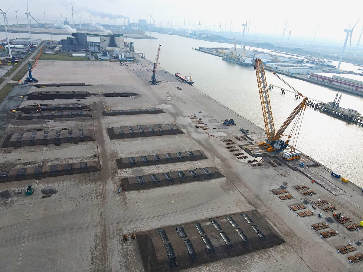 EU-Funding for Buss Terminal Eemshaven: WINdQUAY Heavy-Duty Quay Project to Support Offshore Wind Sector image