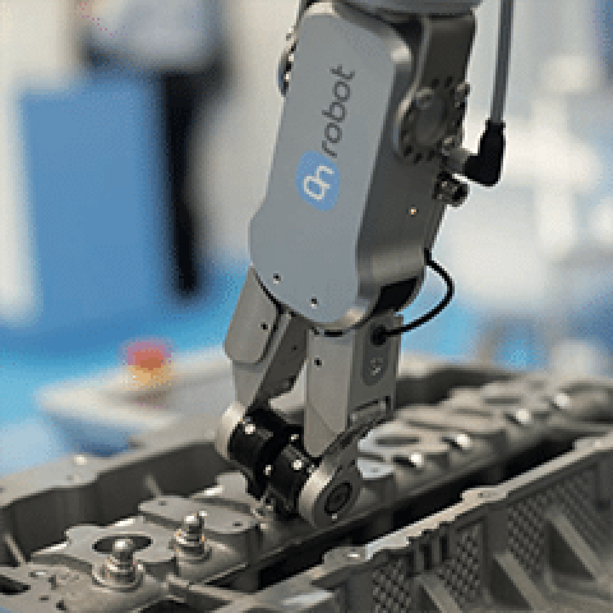 Robotization and manufacturing: who benefits? image