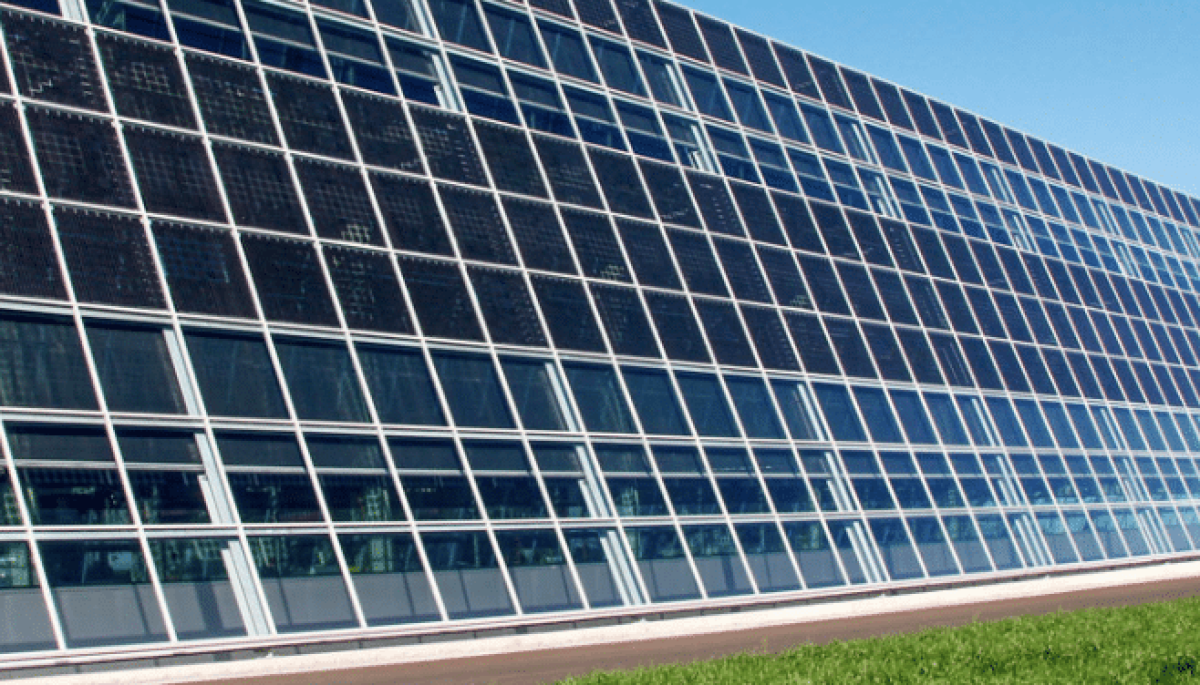 Meyer Burger presents itself at Intersolar Europe 2021 for the first time as a producer of solar cells and modules image