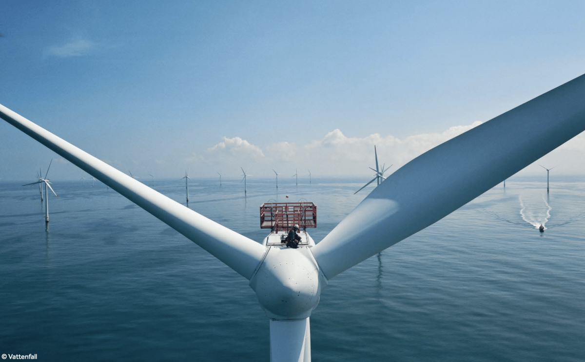 Breathing new life into ageing wind farms image