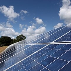 Gresham House acquires 50MW Low Farm from Anesco as part of £100M solar partnership image