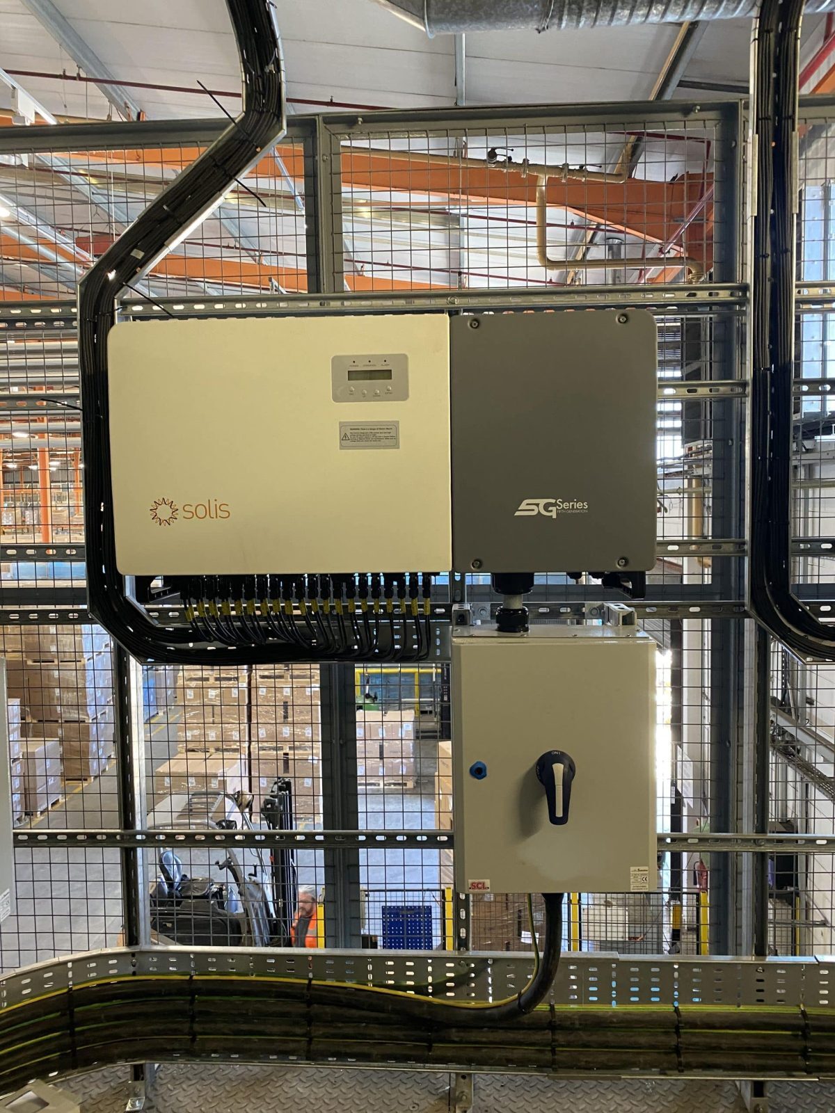 Meeting ESG targets with commercial and industrial PV installation image