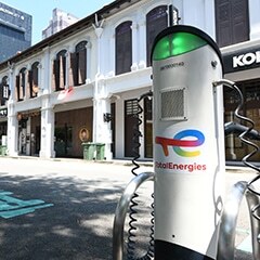 Singapore : TotalEnergies Acquires the Largest Electric Vehicle Charge Points Network image
