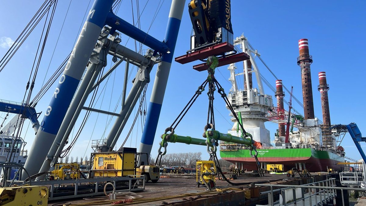 Why green matters: the colour of responsibility in heavy lifting image
