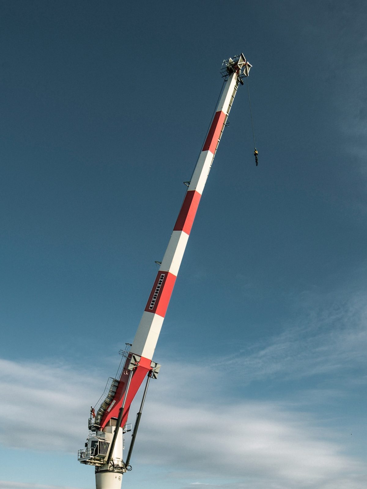 Towards a better future with remote maintenance image