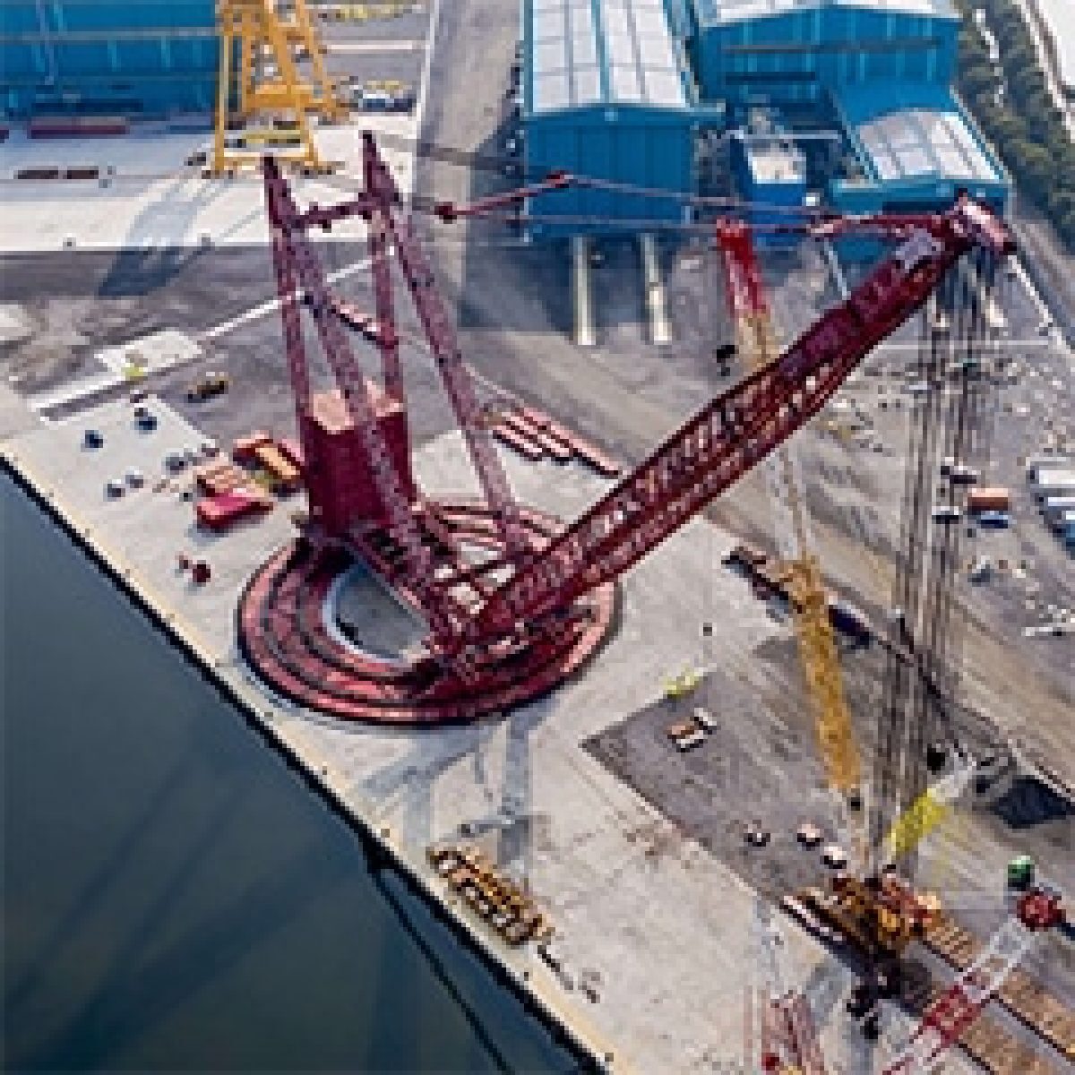 Mammoet-Giant JV supports manufacturing of Taiwan's first wind turbine jacket foundations image