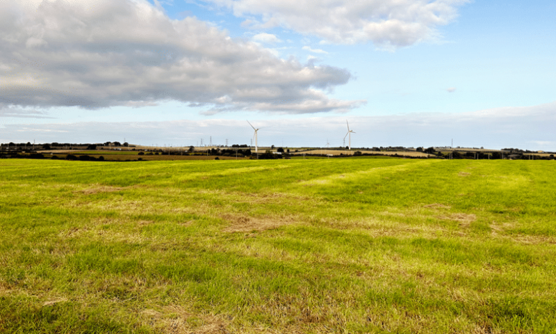 Green light for solar farm providing clean power for over 25k homes image