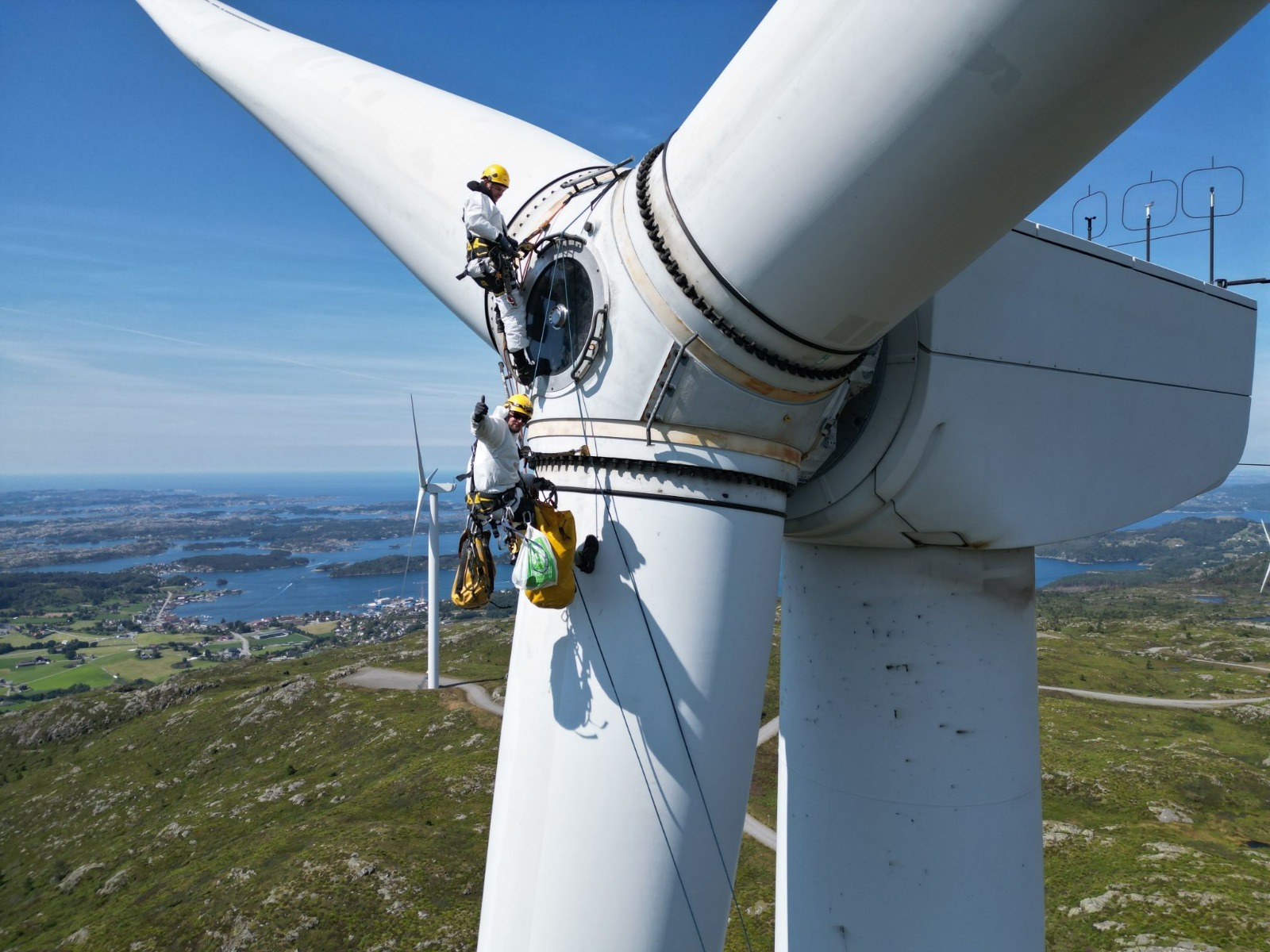 Why rope access remains essential to wind turbine maintenance image