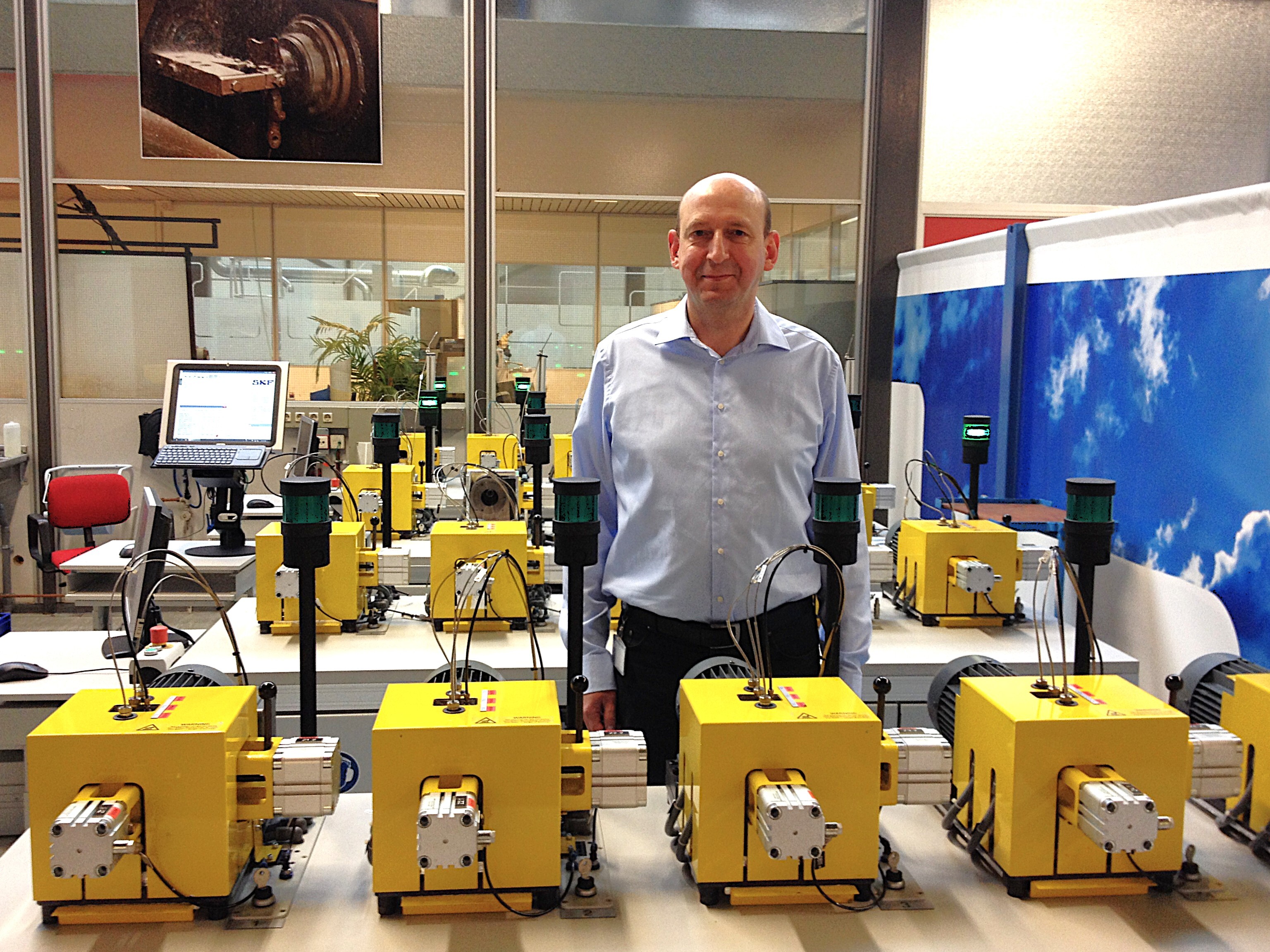 Predicting grease performance for more reliable wind turbine bearings image