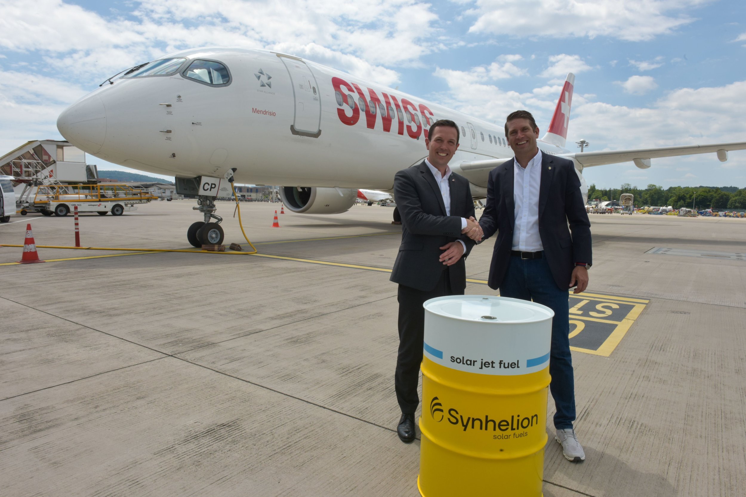 SWISS signs long-term offtake agreement for solar jet fuel from Synhelion image