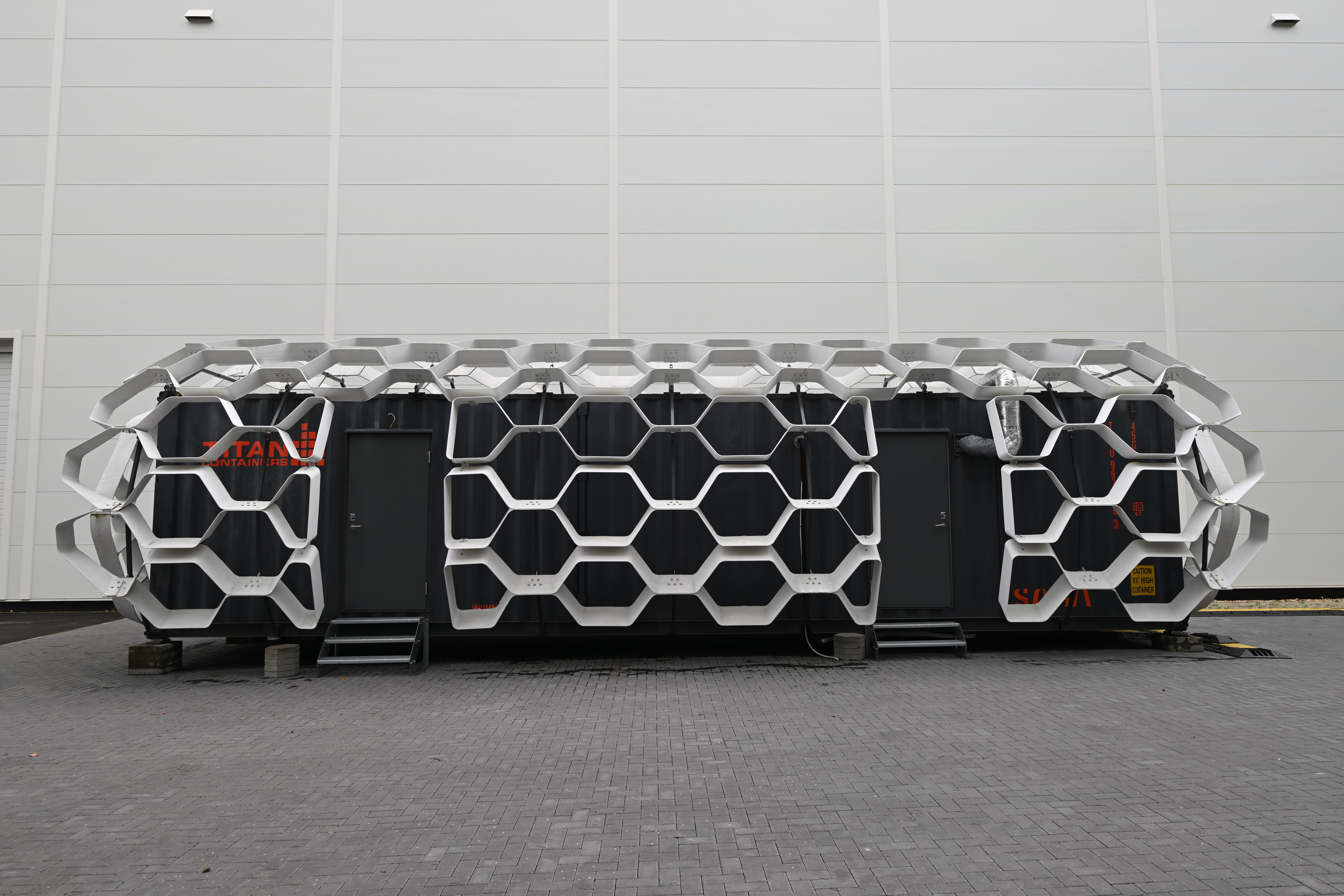 THE MOON AS A TEST SITE FOR TOMORROW’S ENERGY SUPPLY image