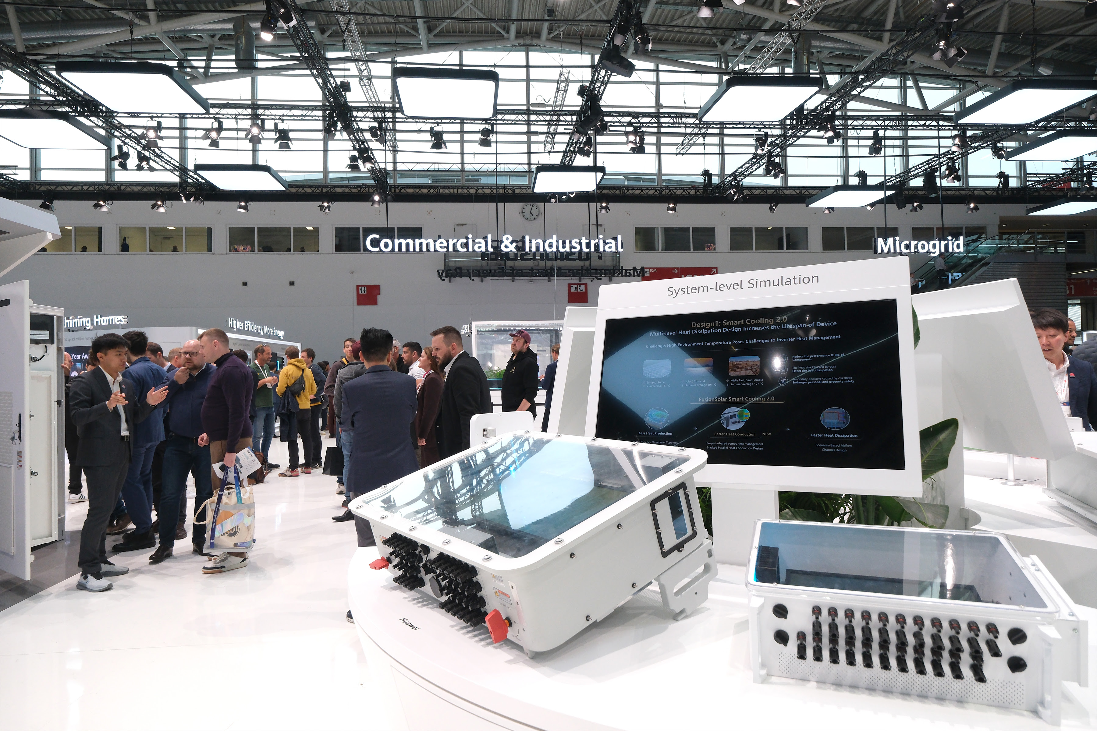 SMART COMBINATION: SOLAR POWER PAYS OFF FOR INDUSTRY AND COMMERCE image