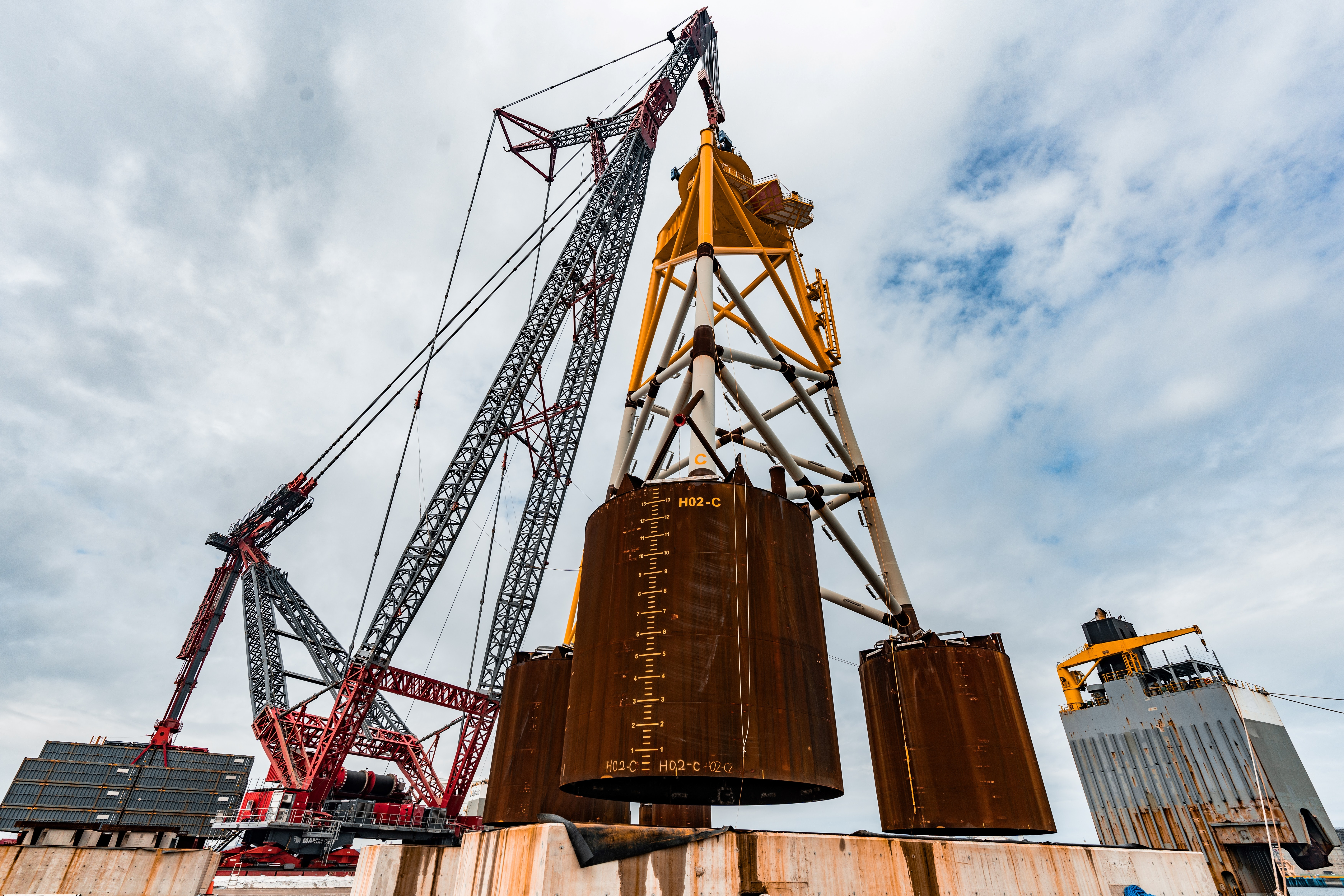 Jacket foundations marshalled efficiently for Greater Changhua 2b and 4a offshore wind farms image