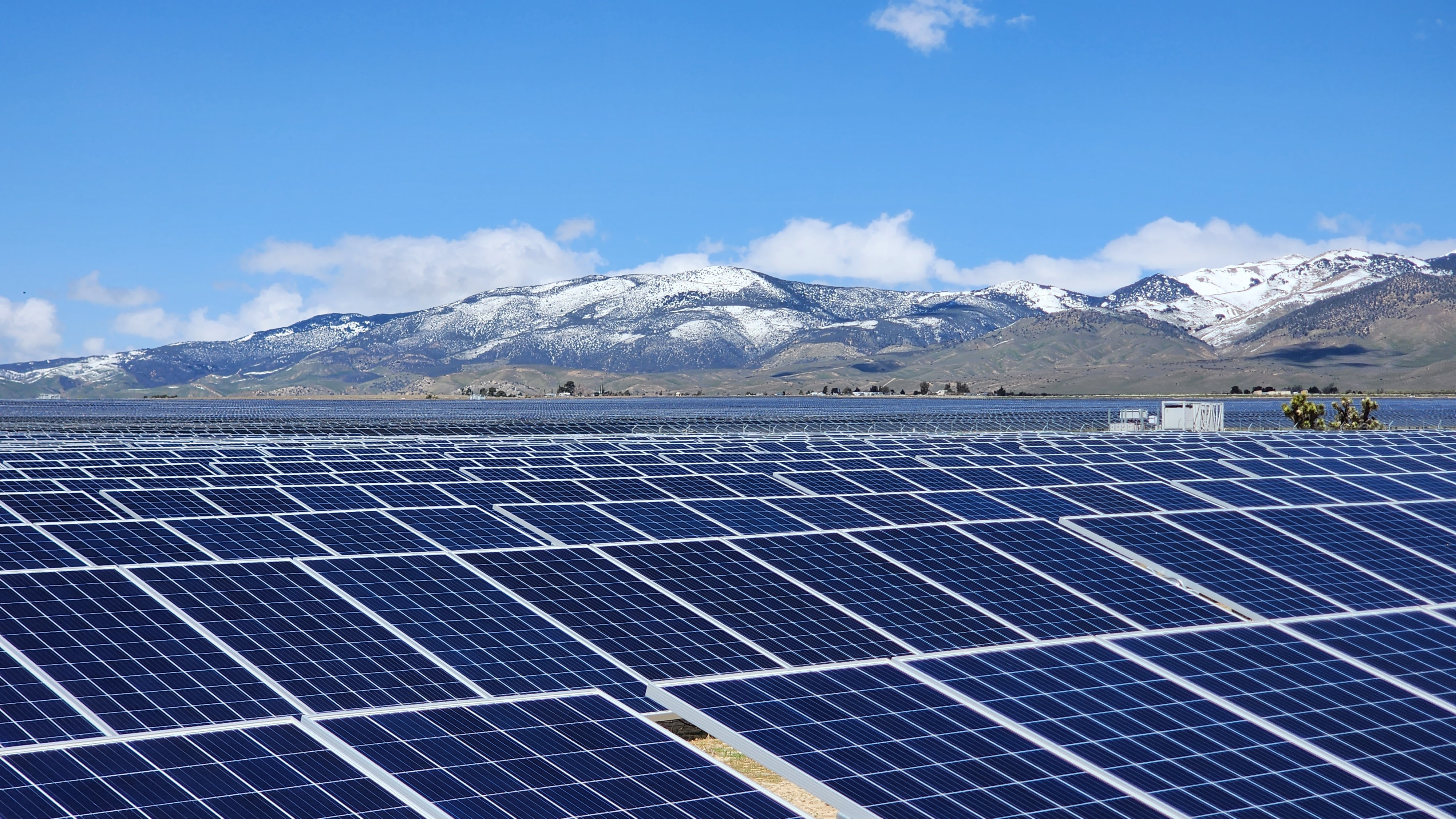 MATRIX RENEWABLES CLOSES PORTFOLIO FINANCING AND SECURES TAX EQUITY COMMITMENTS FOR U.S. UTILITY-SCALE SOLAR AND STORAGE PROJECTS WITH A COMBINED CAPACITY OF 859MWdc AND 167MWh image